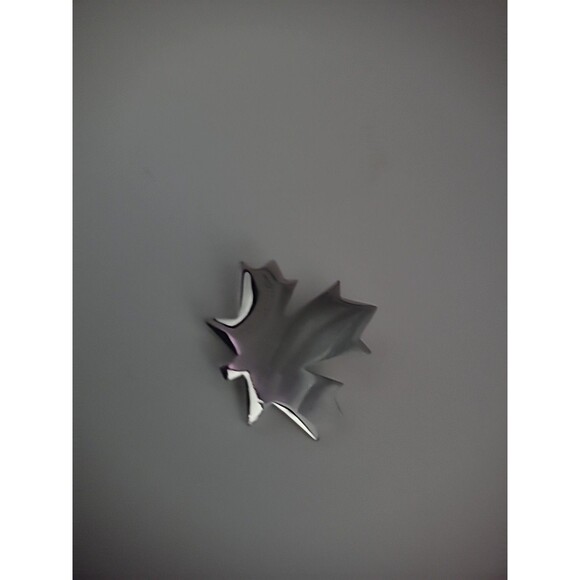 Vintage Trifari Brooch Silver Tone Maple Leaf Jewelry Costume Canada - Picture 10 of 10